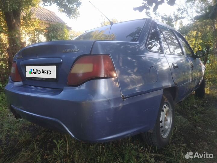 Daewoo Nexia 1.6 МТ, 2008, битый, 260 000 км