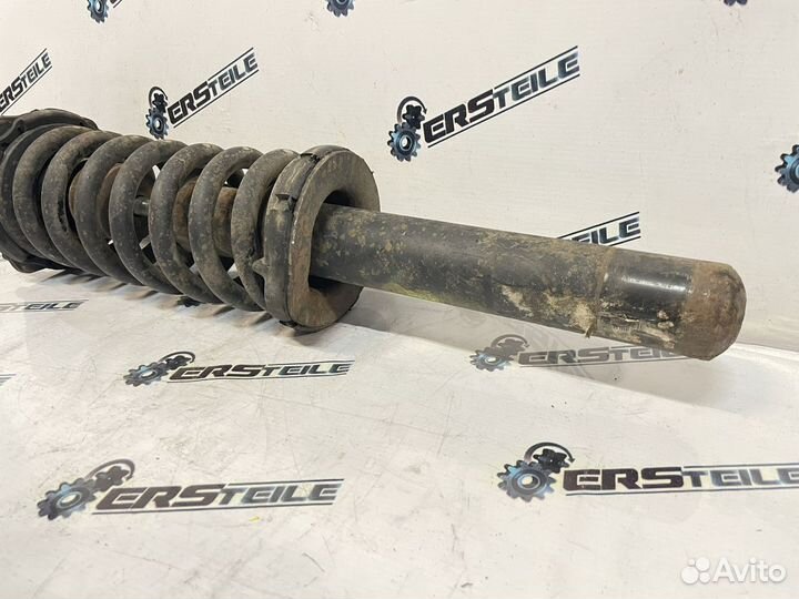 Амортизатор передний правый Jeep Grand Cherokee