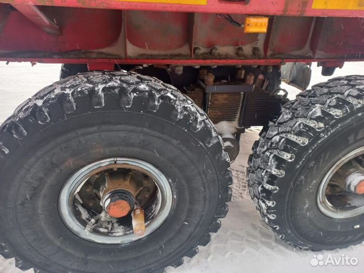 МАЗ 6425X9-450-051 с полуприцепом, 2015