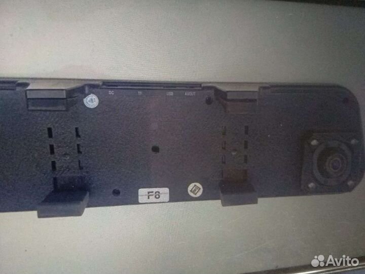 Зеркальная камера на авто