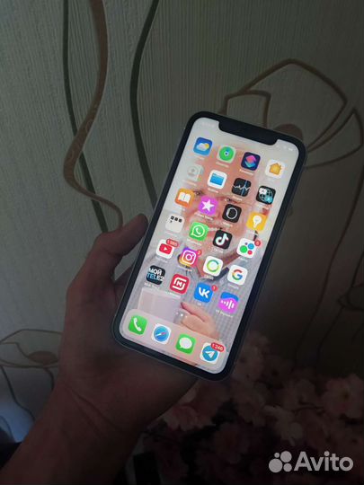 Телефон iPhone xr 256gb