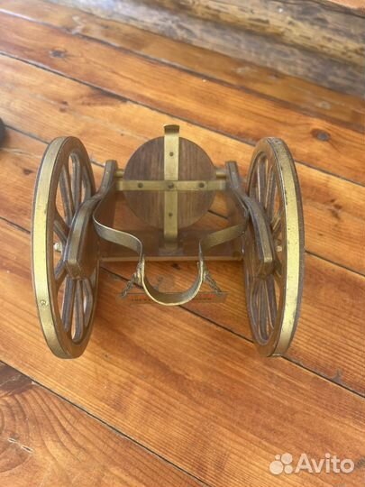 Подставка под бутылку (деревянная)