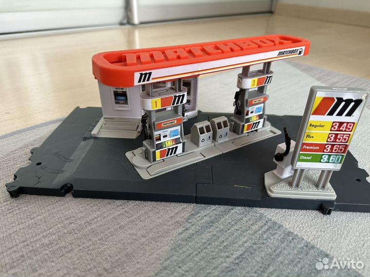 Игровой набор заправка от matchbигигра