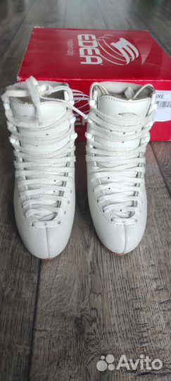 Фигурные ботинки Edea Overture