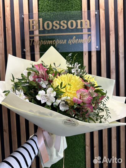 Цветы розы и букеты с доставкой 24