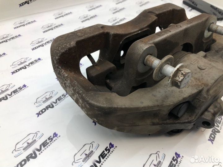 Суппорт тормозной передний левый Bmw 535I F10