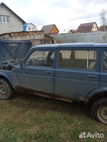 LADA 4x4 (Нива) 1.7 МТ, 2001, 100 000 км