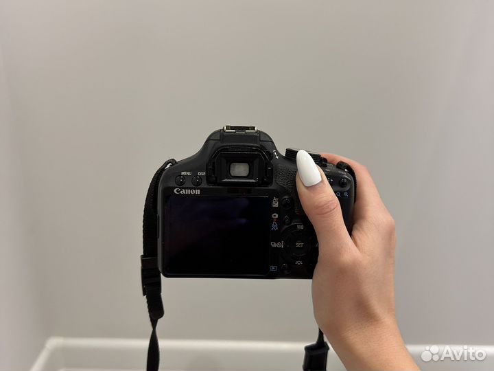 Зеркальный фотоаппарат canon 500d + кейс