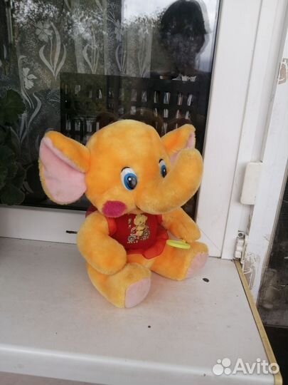 Плюшевый слон