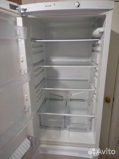 Холодильник Гарантия 30 дней. Индезит