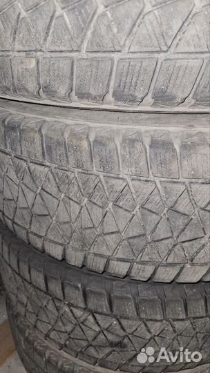 Bridgestone Blizzak DM-V2 225/65 R17 102H