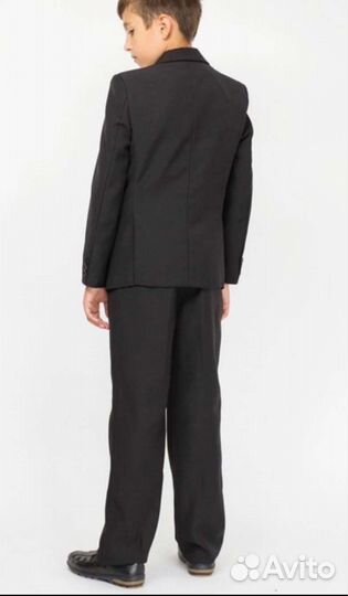 Костюм тройка школьный