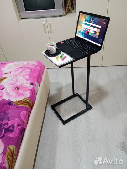 Столик для ноутбука
