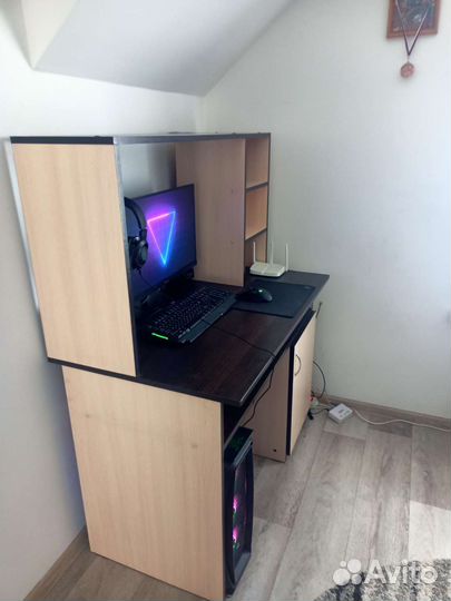 Компьютерный стол бу