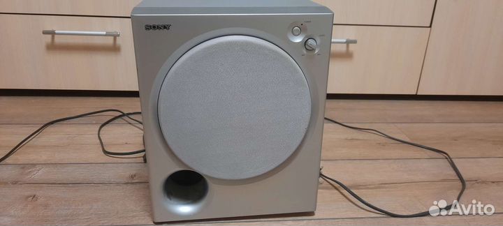 Ресивер и сабвуфер Sony. Пульт в комплекте
