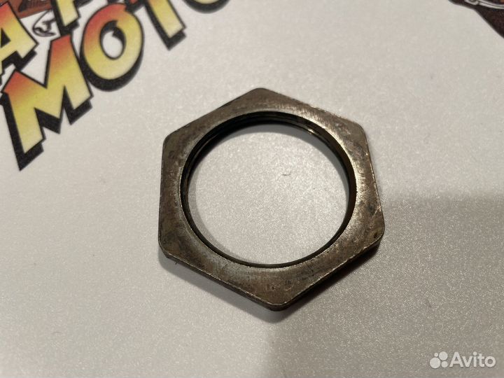 Гайка шкива сцепления Yamaha Majesty 400/250 5RU