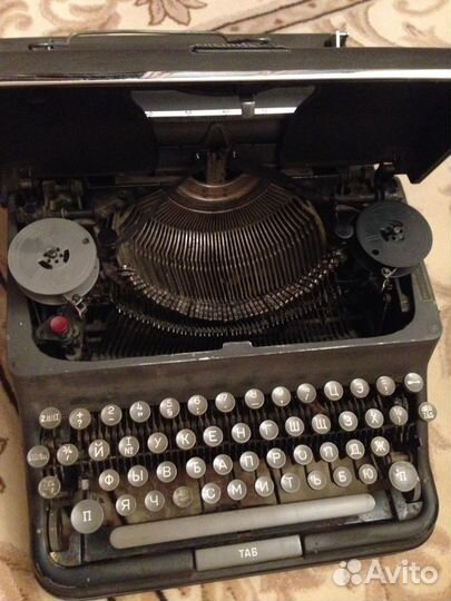 Пишущая машинка Rheinmetail