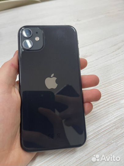 iPhone 11, 64 ГБ