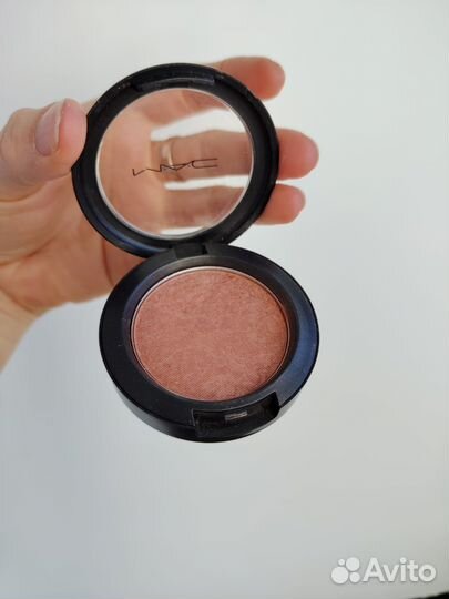 Румяна Mac margin Powder Blush