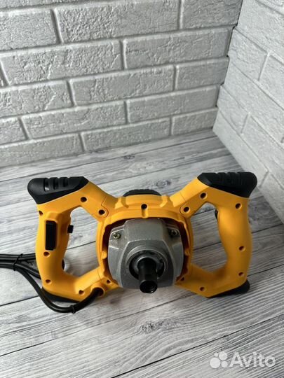 Миксер строительный dewalt