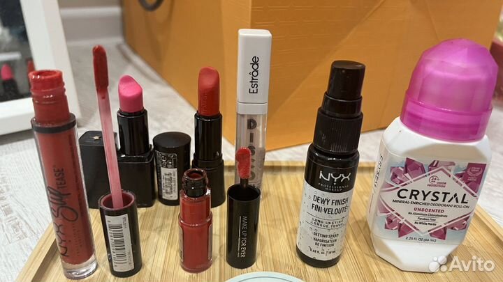 Спрей для макияжа, помады карандаши mac, nyx