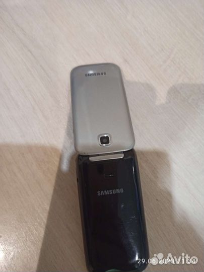 Samsung B2100