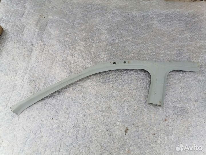 Рамка стойка ветрового окна Лада Ларгус