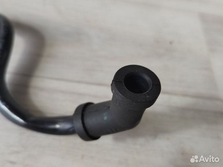 Трубка топливная Opel Astra J A16XER 2010