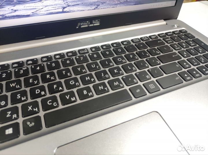 Мощный Asus на i5-6200U 6Gb DDR4 GTX950M 4Gb