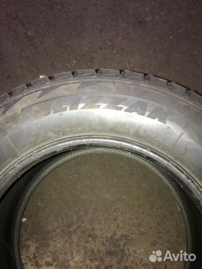 Bridgestone Blizzak DM-V2 285/60 R18