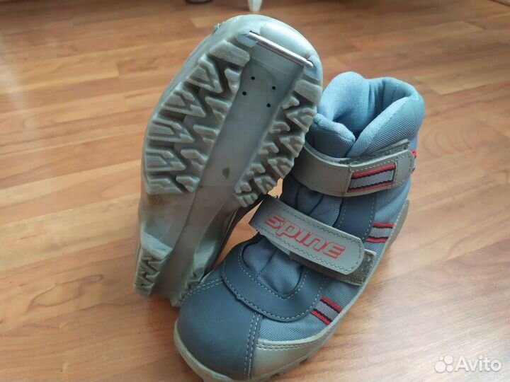 Лыжные ботинки детские