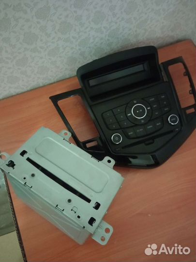 Штатная магнитола chevrolet cruze