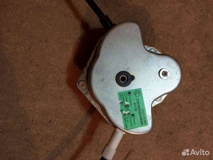 Стеклоподъемник механической