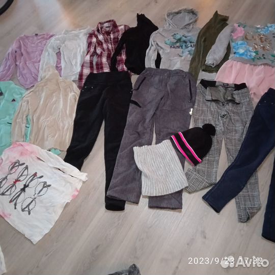 Пакет одежды 16 штук для девочки 13-14 лет