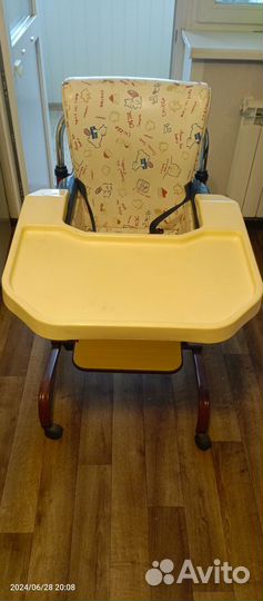 Столик для кормления детский на колёсиках