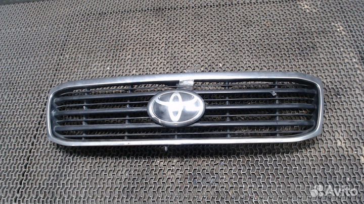 Решетка радиатора Toyota Land Cruiser (100) , 1998