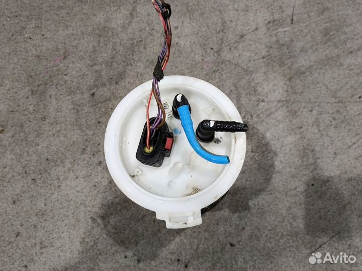 Топливный насос в сборе для 1.6 Volkswagen Jetta 6