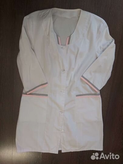 Белый медицинский халат, спецодежда