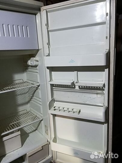 Холодильник Stinol