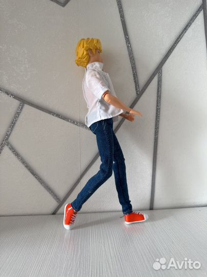 Кукла эдриан из леди баг