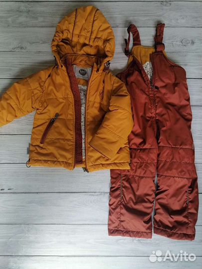 Демисезонный костюм б/у 86-92 куртка и штаны