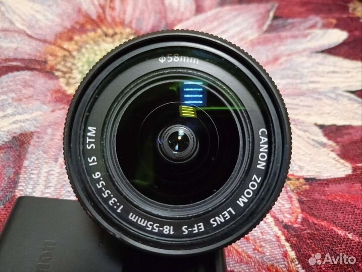 Фотоаппарат Canon EOS 200D черный