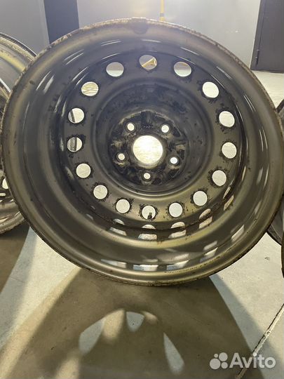 Диски колесные штампованные r16