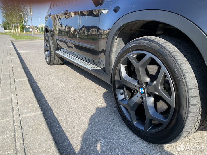 Колеса на bmw x5 r20 разноширокие