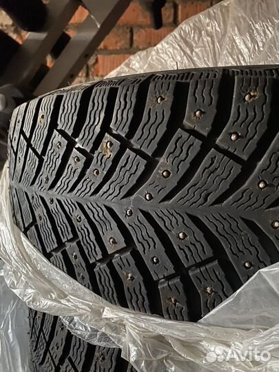 Michelin X-Ice North 4 215/60 R17 100