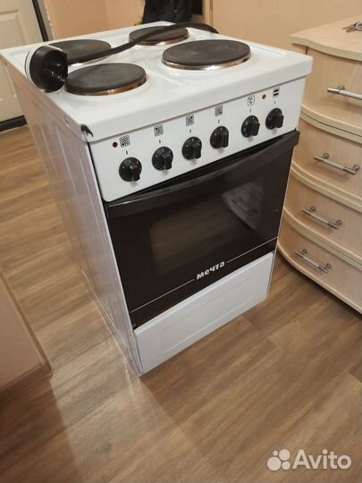 Продам электрическую плиту