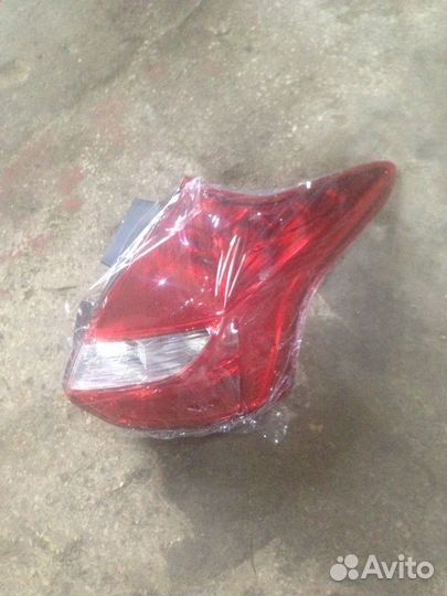 Фонарь задний левый Форд фокус 3 хэтчбек