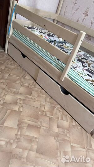 Детская кровать, кроватка-домик