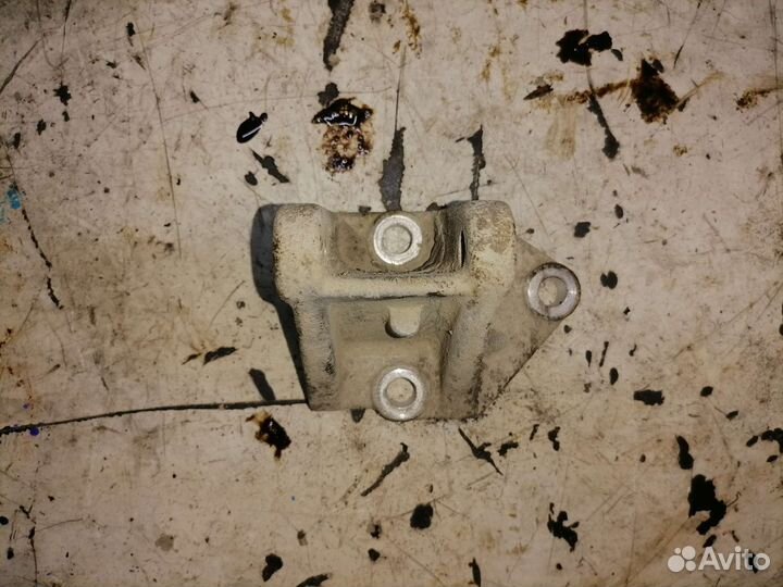 Кронштейн двигателя Haima 3 1.8 HM483Q-A