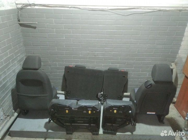 Сиденья комплект Ford Fusion хетчбек 1 2006